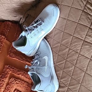 Women's Nike Free Run Tennis Shoes